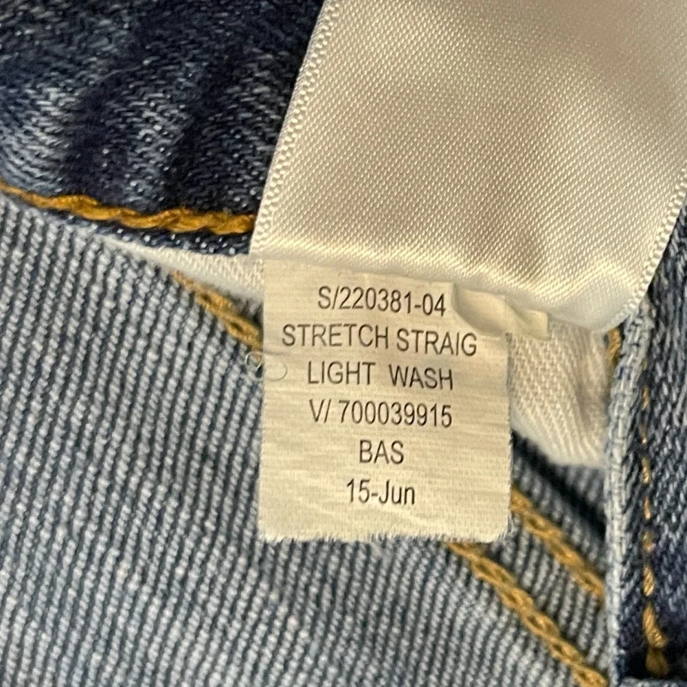 Old Navy Men Classic Low Rise Stretch Straight Medium Wash Denim Jean 31x32